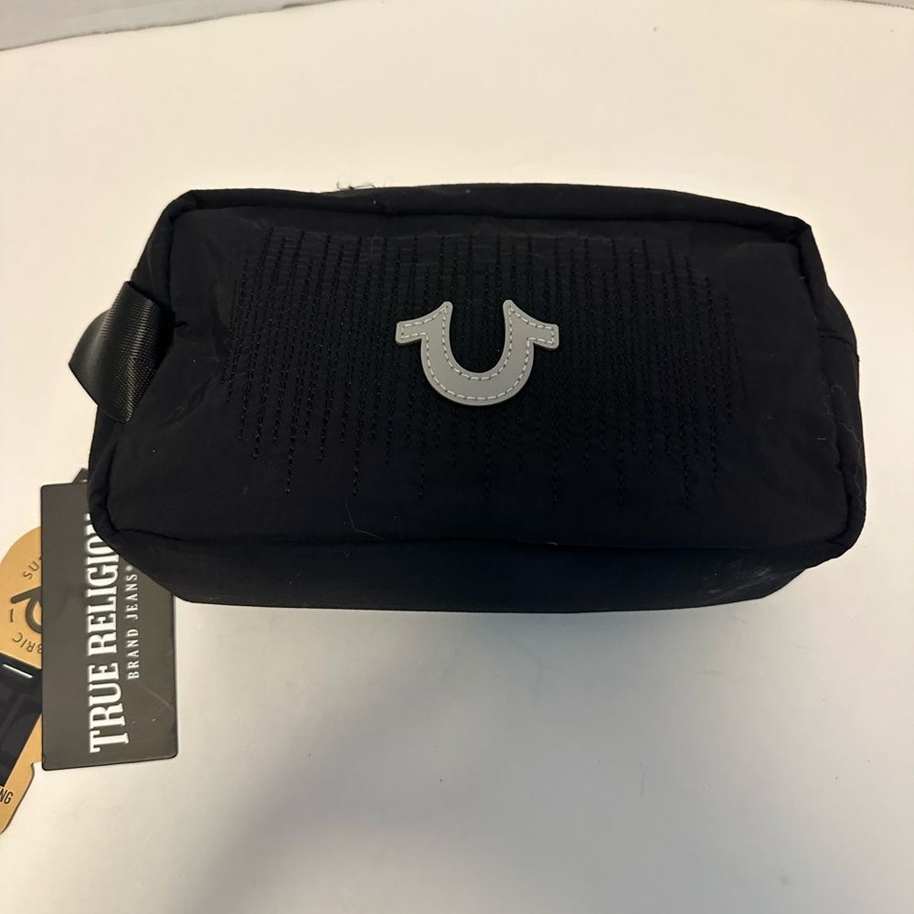 NWT True Religion Cosmetic Travel Toiletry‎ Bag comes with 2 clear bottles